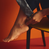 Bransoletka na kostkę z zawieszką księżyc, pozłacana 24k złotem